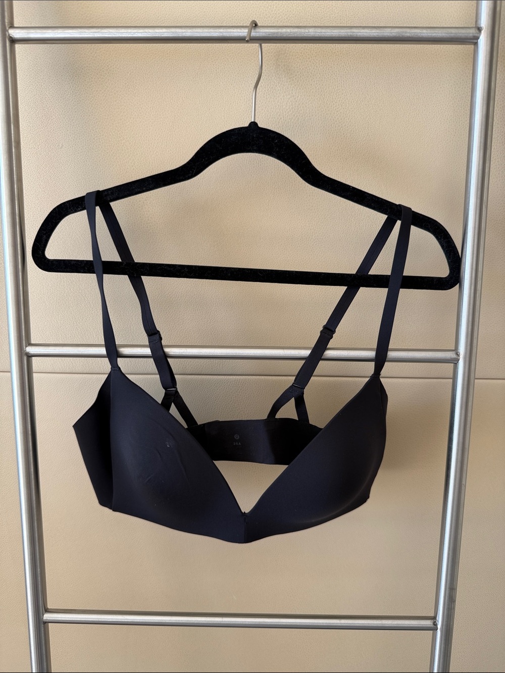 Lululemon 36A Black Smooth Wireless T-Shirt Bra